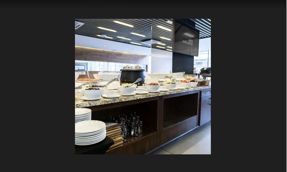 סנטיאגו Hotel Capital Bellet מראה חיצוני תמונה