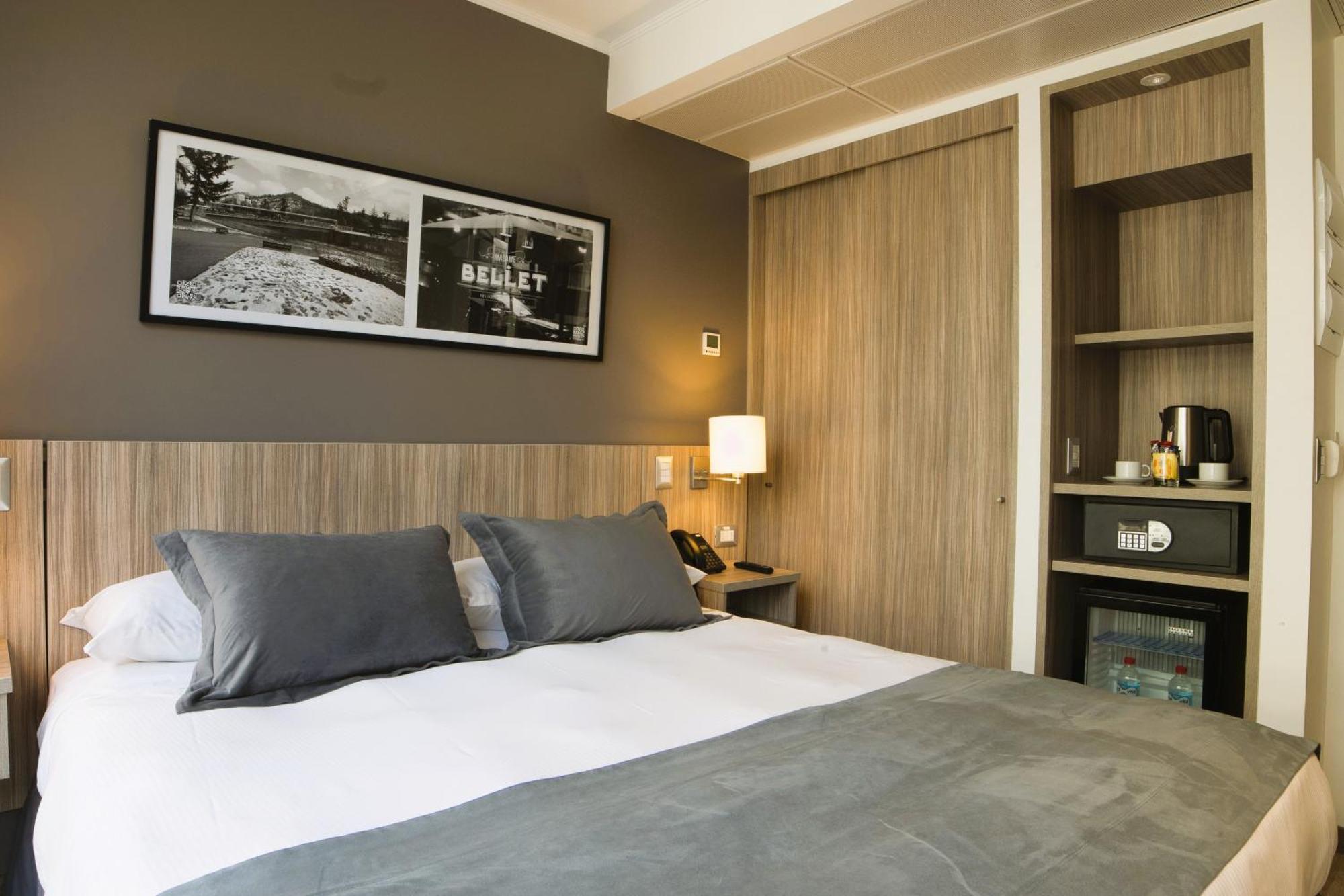 סנטיאגו Hotel Capital Bellet מראה חיצוני תמונה