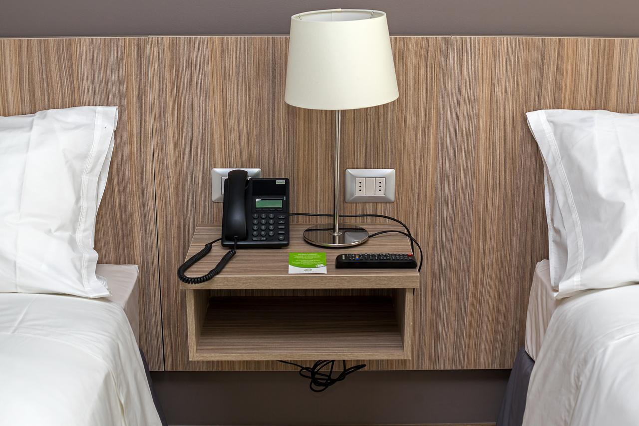 סנטיאגו Hotel Capital Bellet מראה חיצוני תמונה